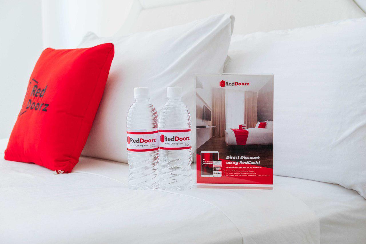 Reddoorz Near Pasay Taft Hotel Buitenkant foto