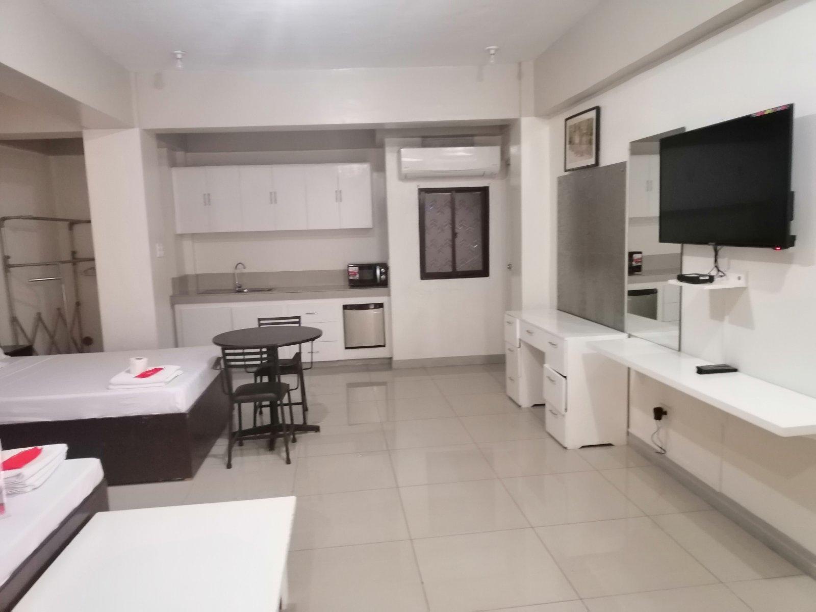 Reddoorz Near Pasay Taft Hotel Buitenkant foto