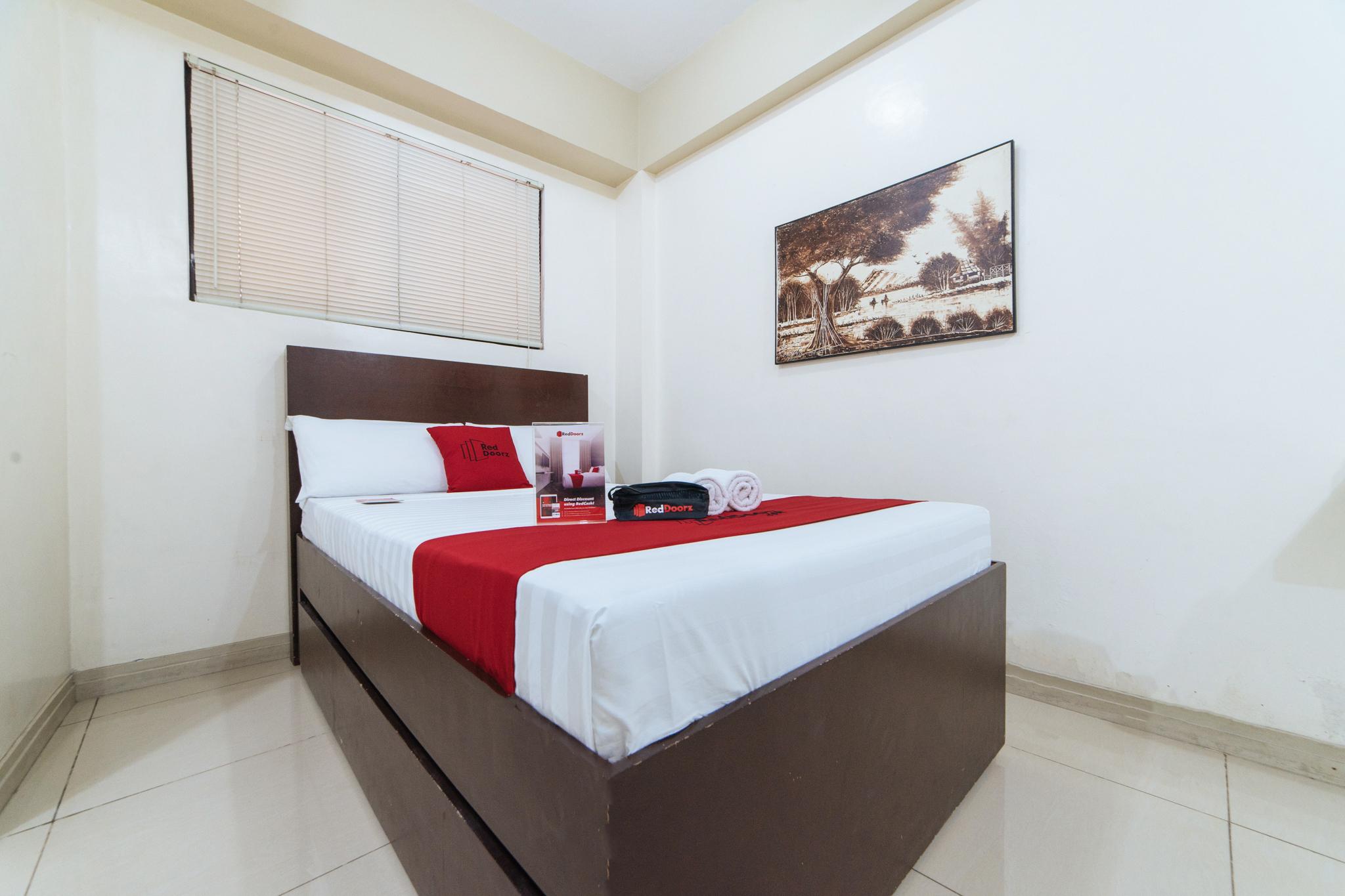 Reddoorz Near Pasay Taft Hotel Buitenkant foto