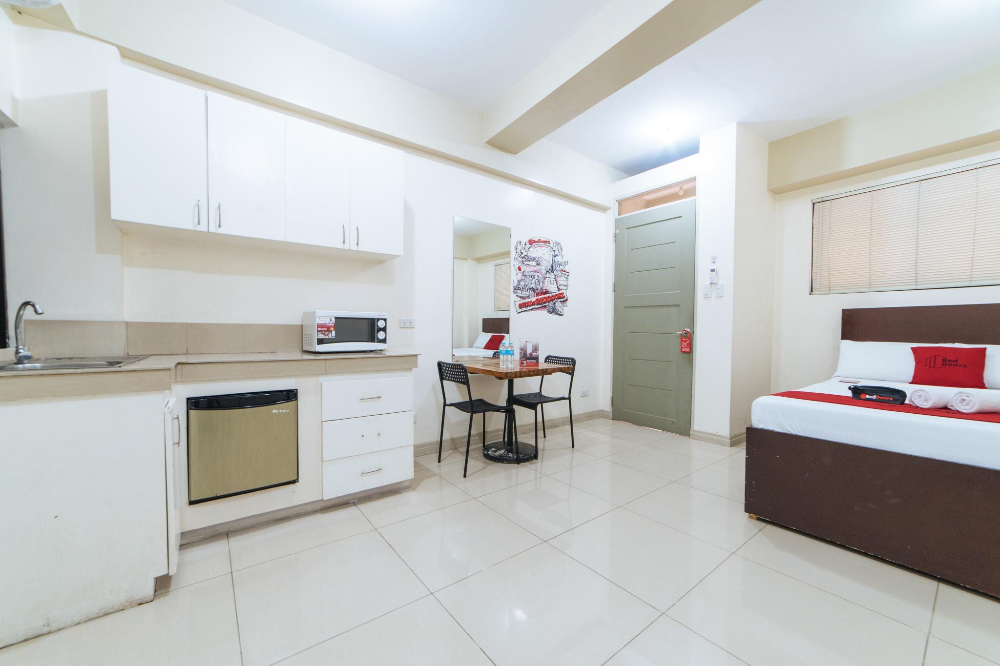 Reddoorz Near Pasay Taft Hotel Buitenkant foto