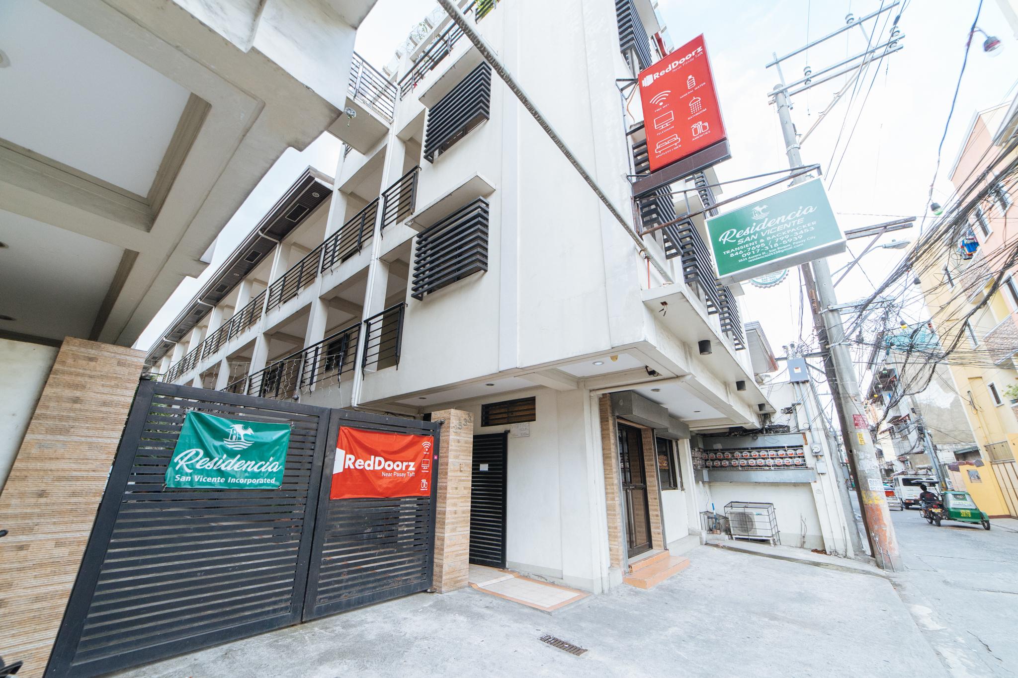 Reddoorz Near Pasay Taft Hotel Buitenkant foto