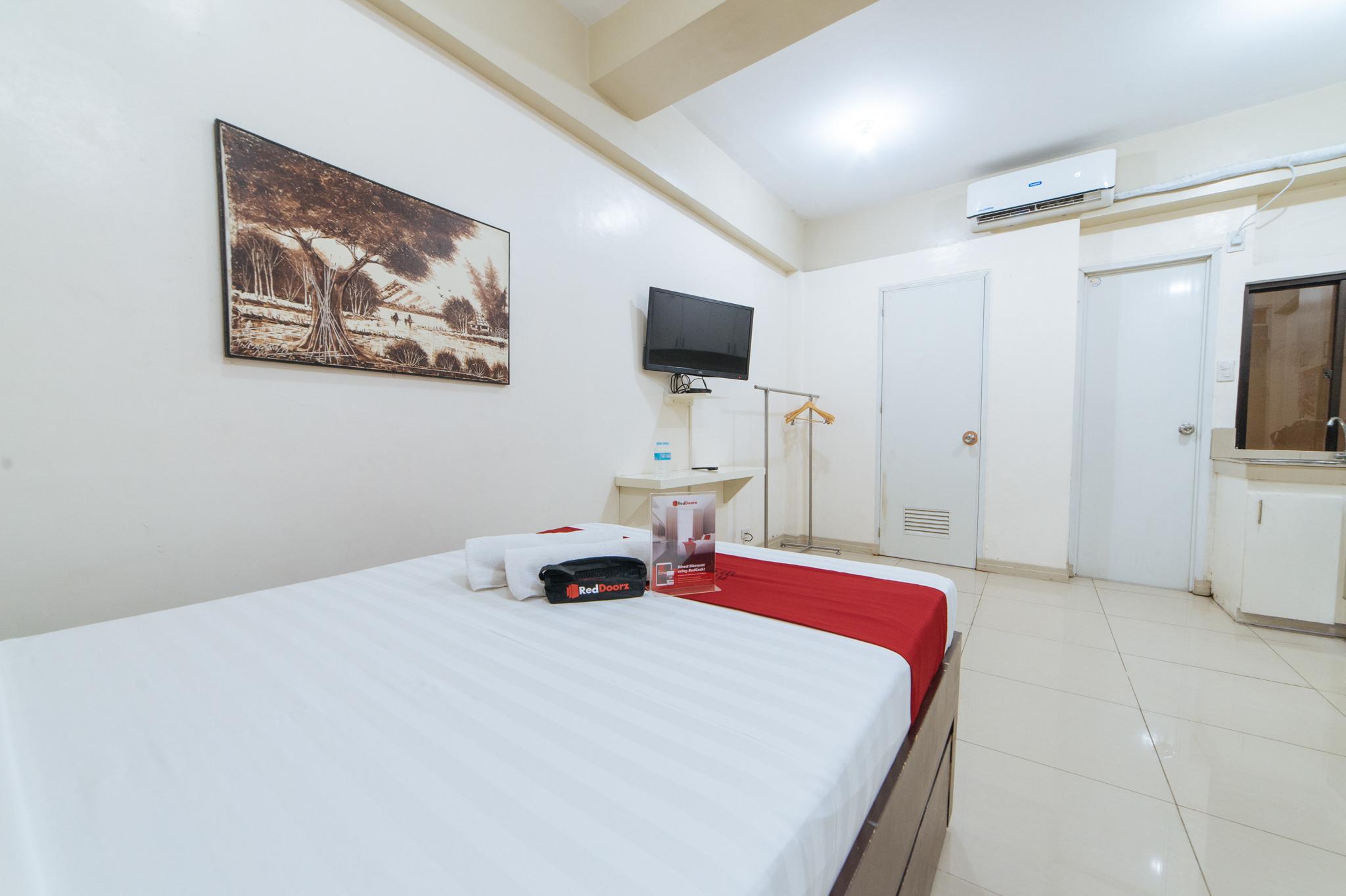 Reddoorz Near Pasay Taft Hotel Buitenkant foto