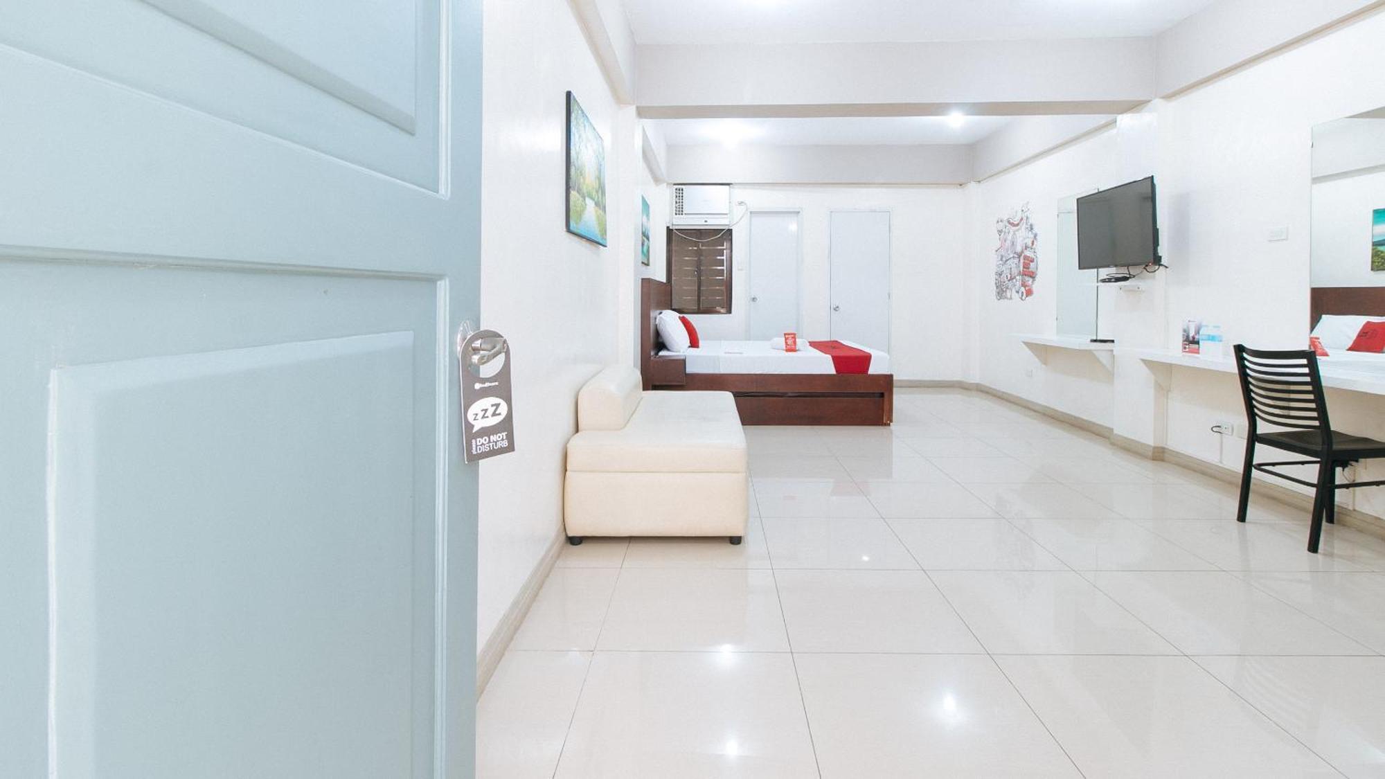 Reddoorz Near Pasay Taft Hotel Buitenkant foto