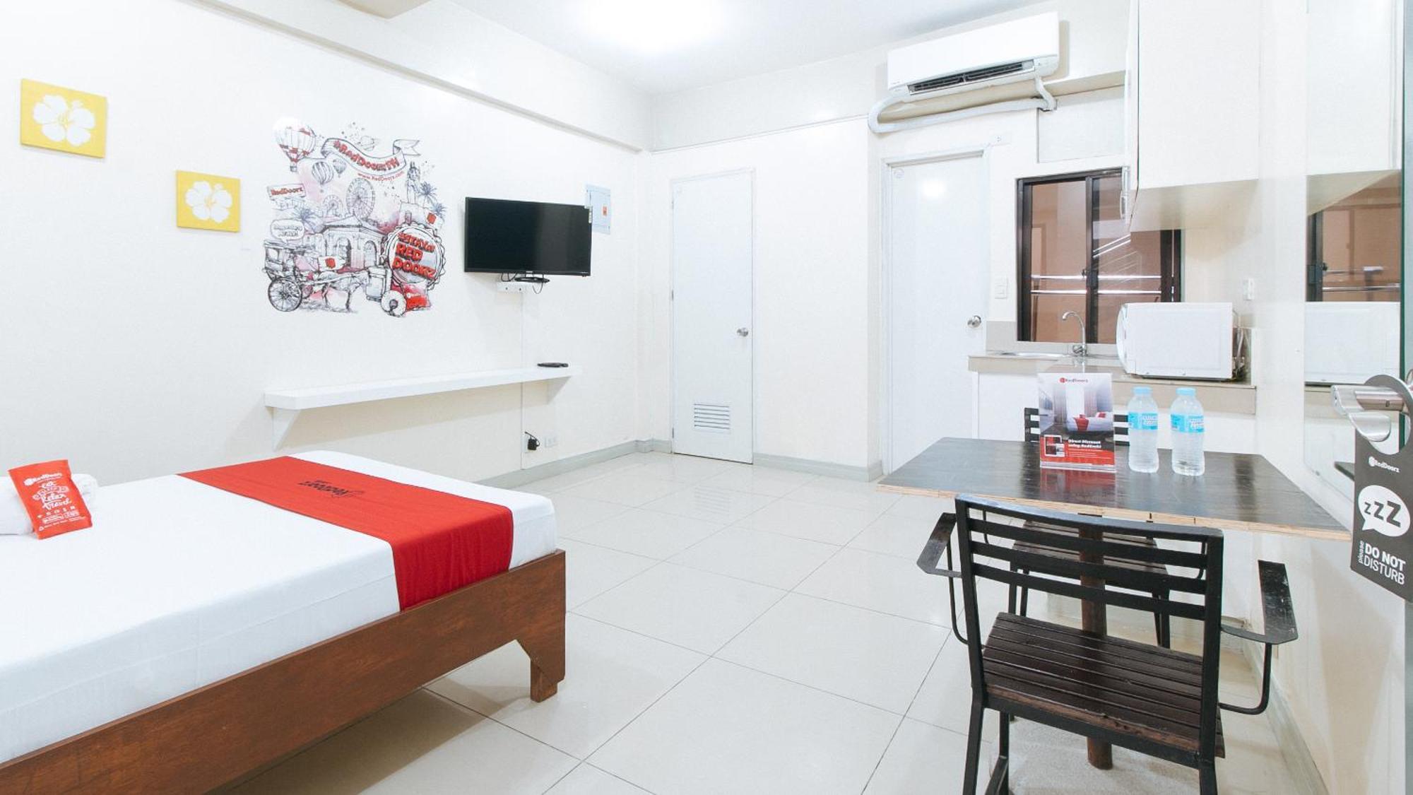 Reddoorz Near Pasay Taft Hotel Buitenkant foto