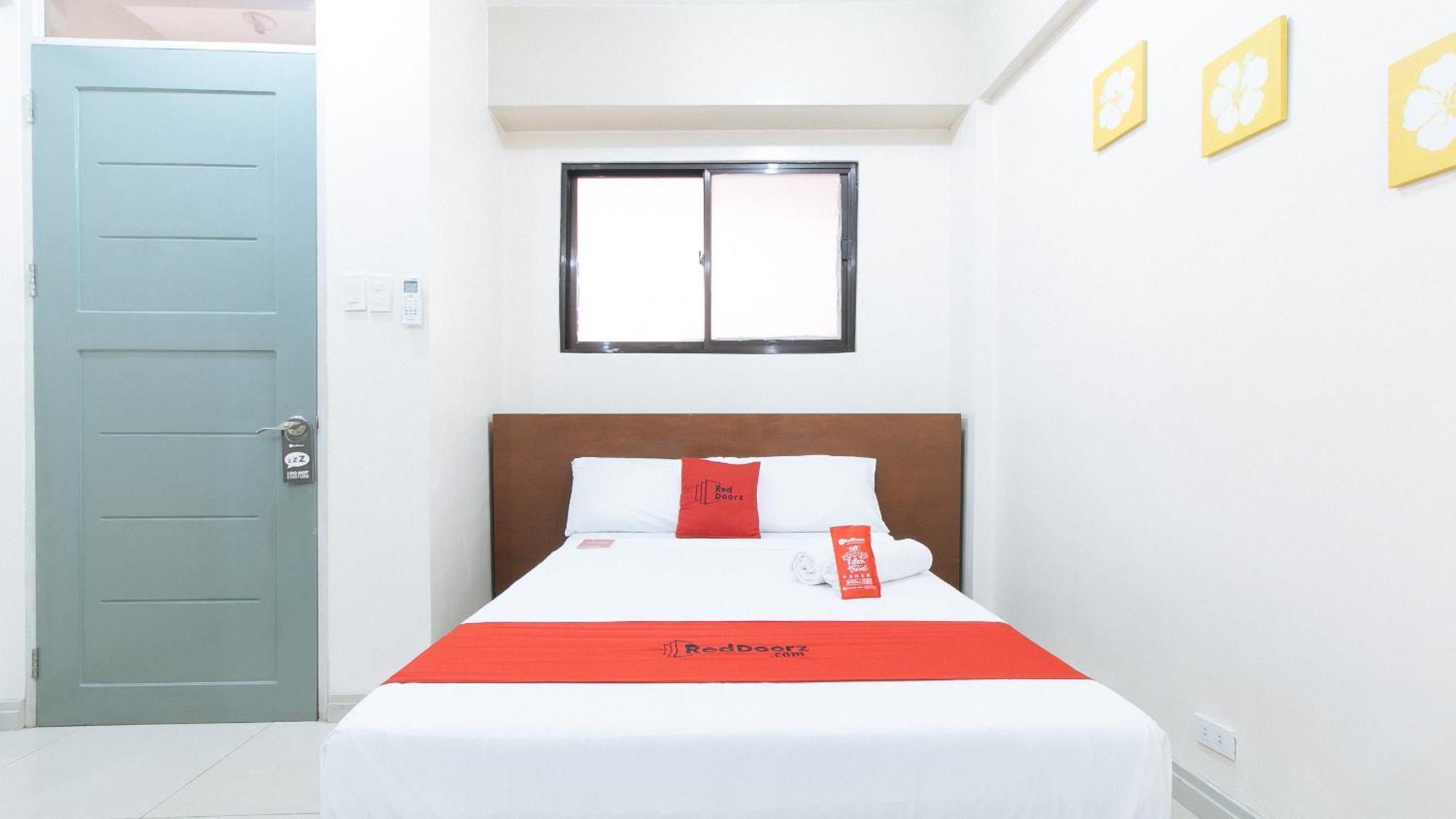 Reddoorz Near Pasay Taft Hotel Buitenkant foto