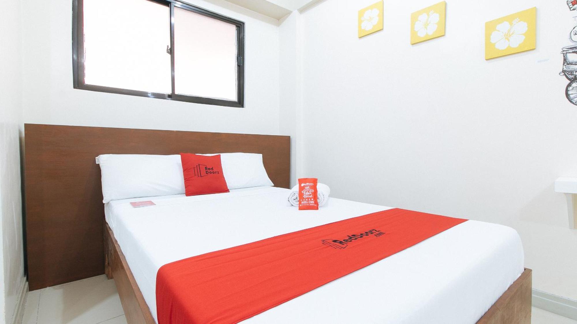 Reddoorz Near Pasay Taft Hotel Buitenkant foto