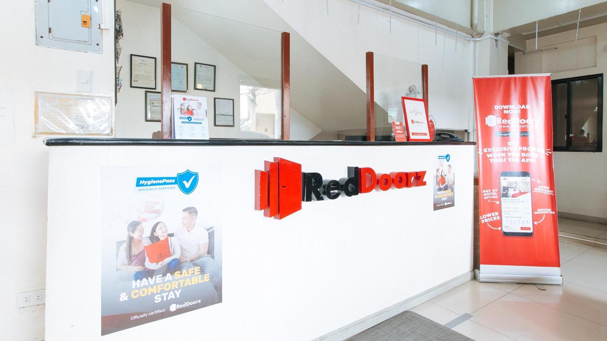 Reddoorz Near Pasay Taft Hotel Buitenkant foto