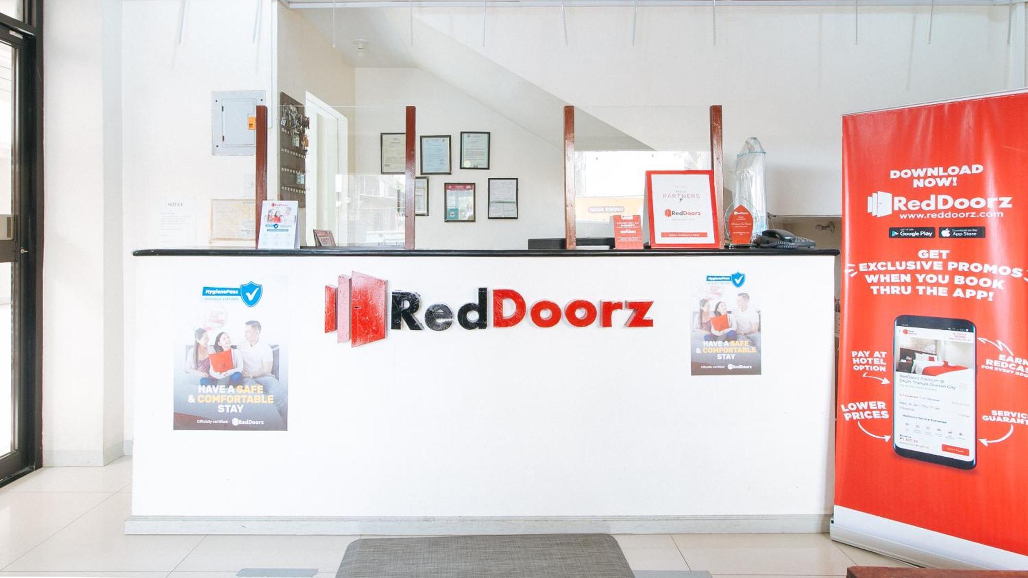 Reddoorz Near Pasay Taft Hotel Buitenkant foto