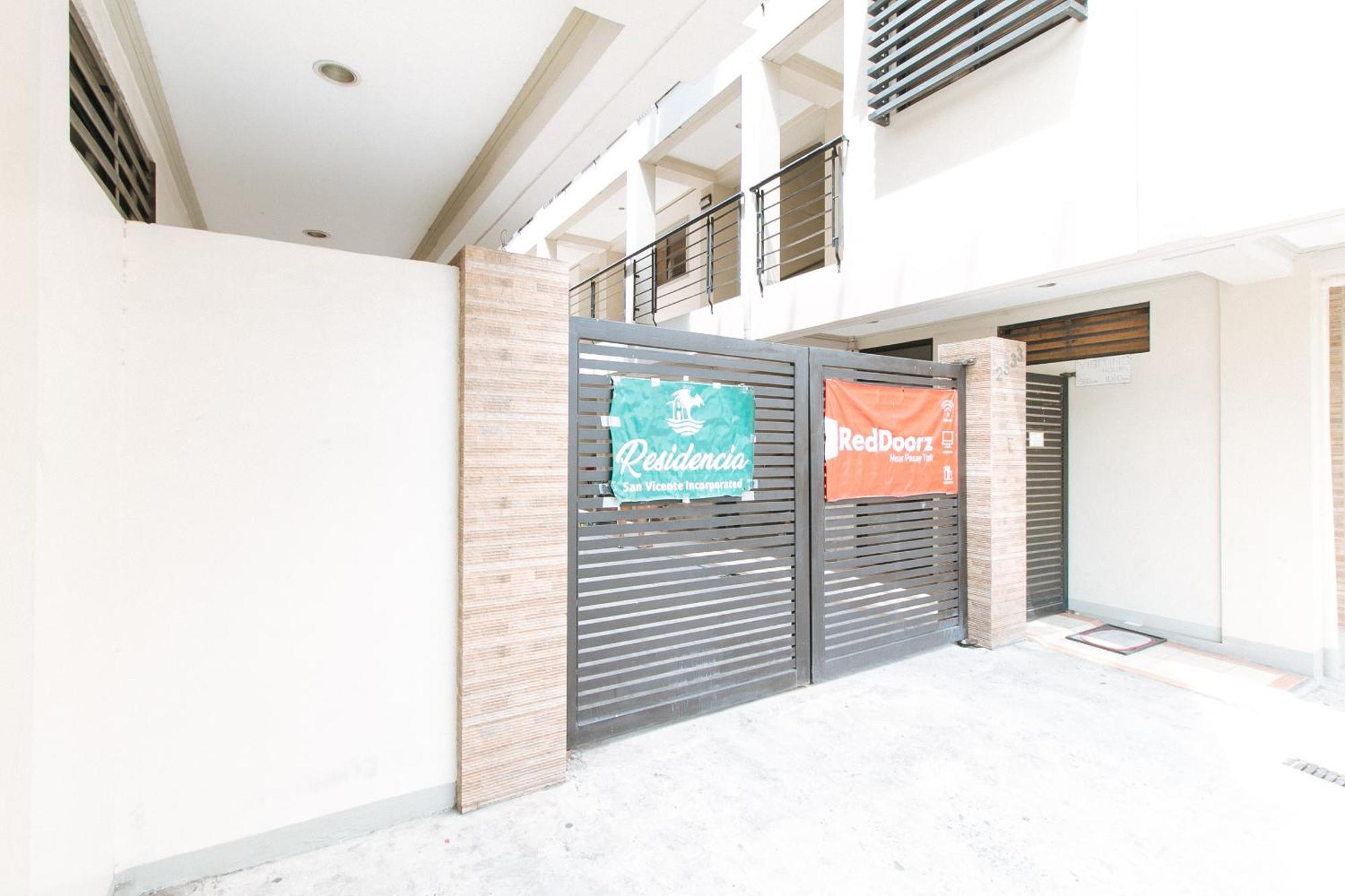 Reddoorz Near Pasay Taft Hotel Buitenkant foto