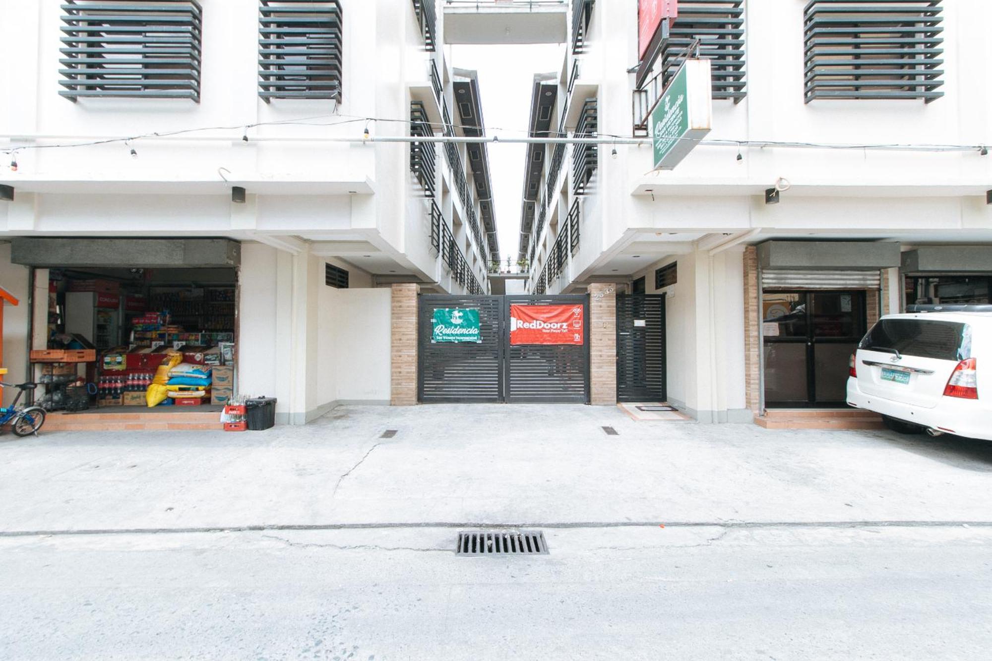 Reddoorz Near Pasay Taft Hotel Buitenkant foto