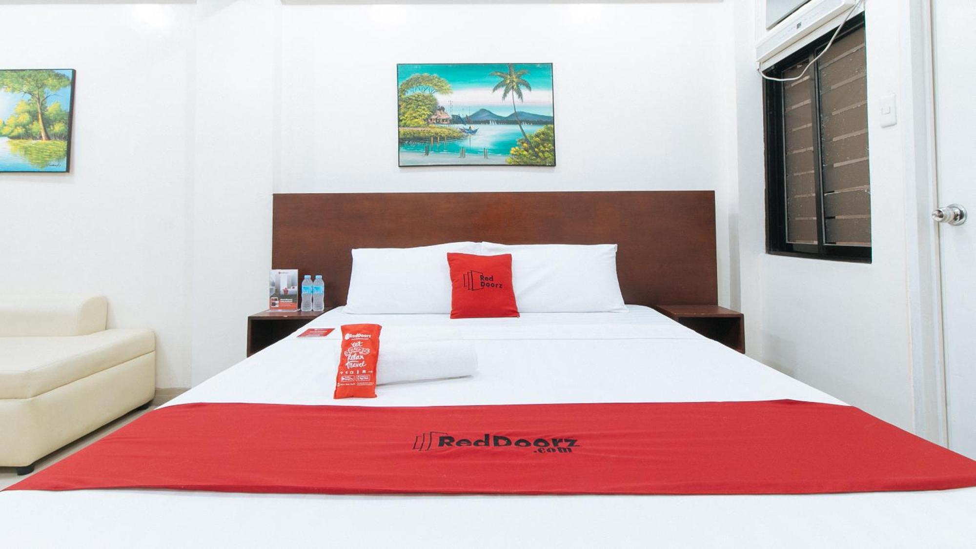 Reddoorz Near Pasay Taft Hotel Buitenkant foto